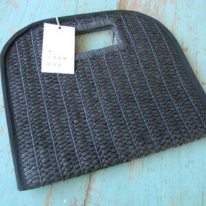 NWT A NEW DAY BLACK WOVEN STRAW SMALL CLUTCH HANDBAG RESORT
